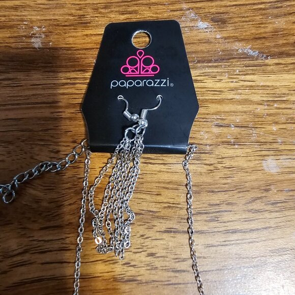 💥Final Price! NWT Yellow Paparazzi necklace and earring set - Picture 3 of 9